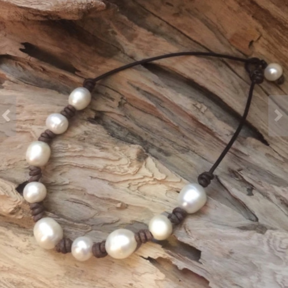 Real Leather &  Pearl Necklace NWT Beach Jewelry!